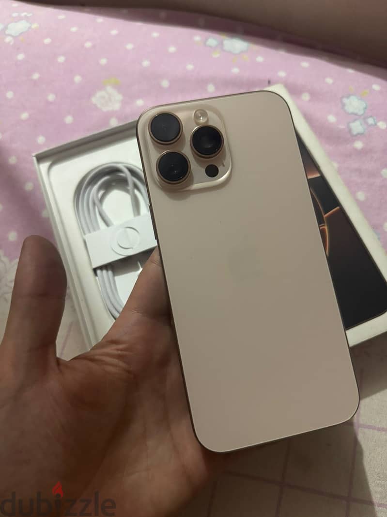 Apple - iPhone 16 Pro Max 4