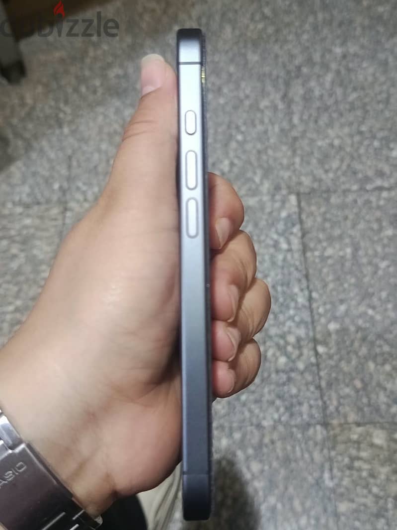 Apple - iPhone 17 5