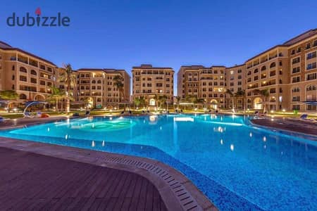 شقة للبيع متشطبة بالكامل علي شارع التسعين الجنوبي مباشرة في مشروع90 افينيو (90 avenue) التجمع الخامس بجوار الجامعة الأمريكية