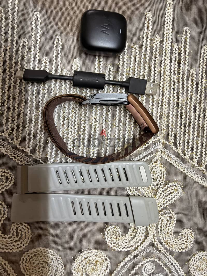 Whoop 4.0  device 1