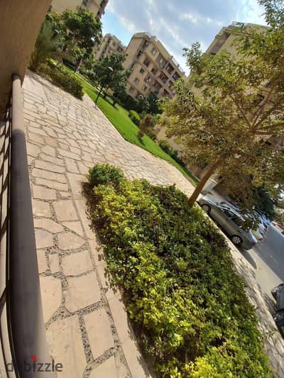 شقة للبيع في مدينتي B6 مجموعة 62 113 متر ارضي 3 نوم  حمام مطبخ عداد كهربا و غاز ڤيو بارك طرفيه شايفه جاردن طلعت مصطفي دور ارضي السعر ٥. ٣ مليون  جاهزة واستلام فوري تخلص علي ٥مليون 01039976013