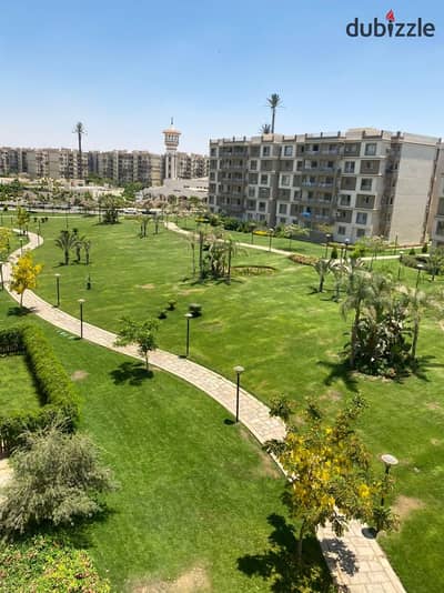 شقة للبيع في مدينتي 143م تشطيبات خاصة وايد جاردن فيو 3 نوم 2 حمام