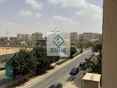 Apartment for rent 96 sqm in Bay 7 next to the services and club view street