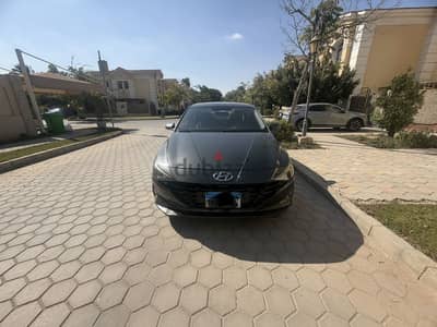 هيونداي إلينترا 2021