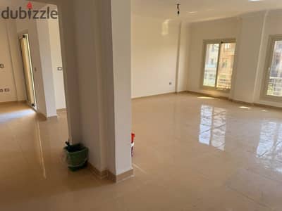 شقة 240 متر في وصال فيوز أمام مدينتي مباشرة