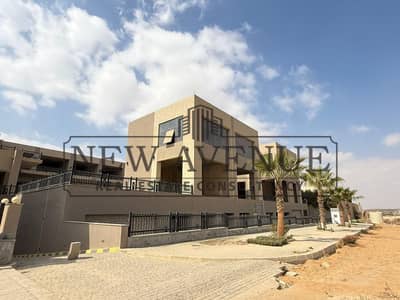 Ready to move restaurant 261 meter in Village gardens katameya