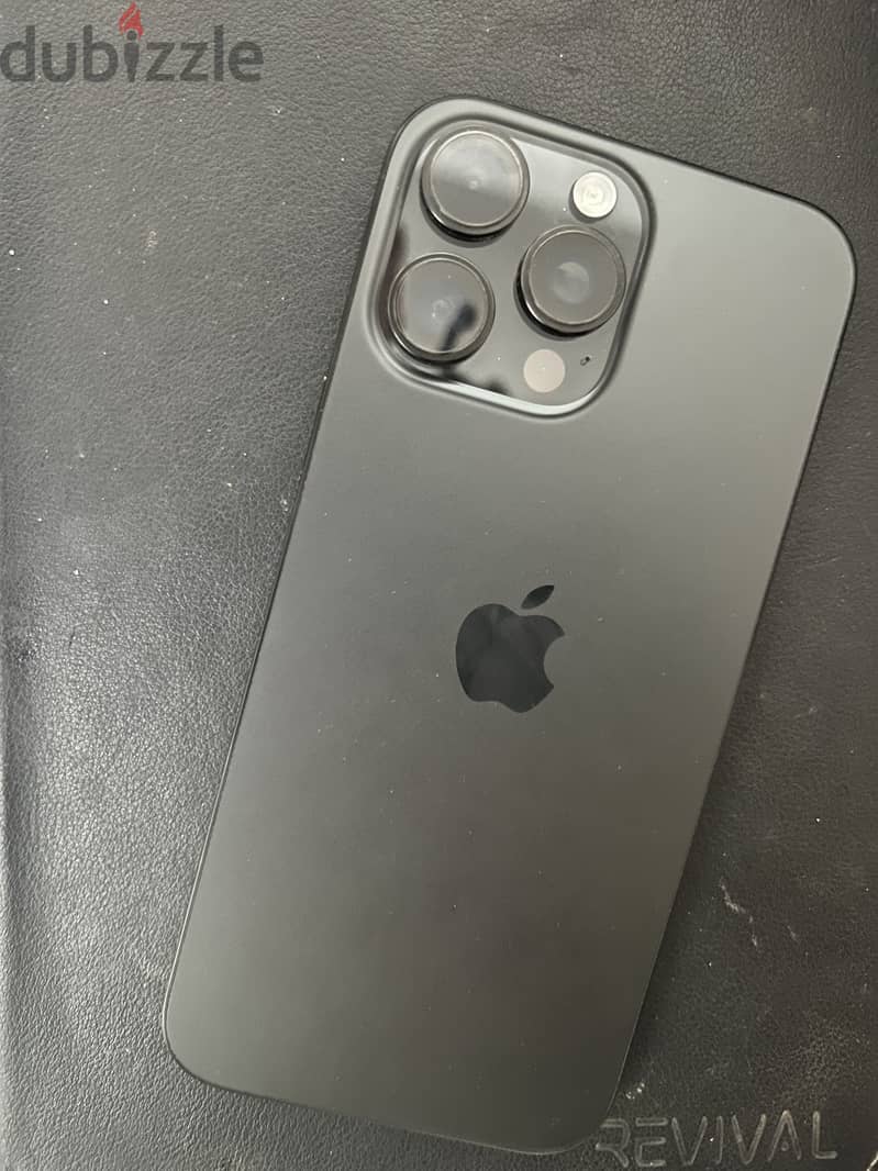Apple - iPhone 16 Pro Max 3