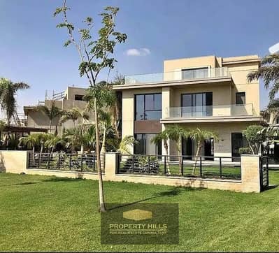 شقة للبيع متشطبة بالكامل في قلب سوديك كومباوند ذا استيتس The Estates by SODIC بالقرب من بيفرلي هيلز وأمام مطار سفنكس الجديد