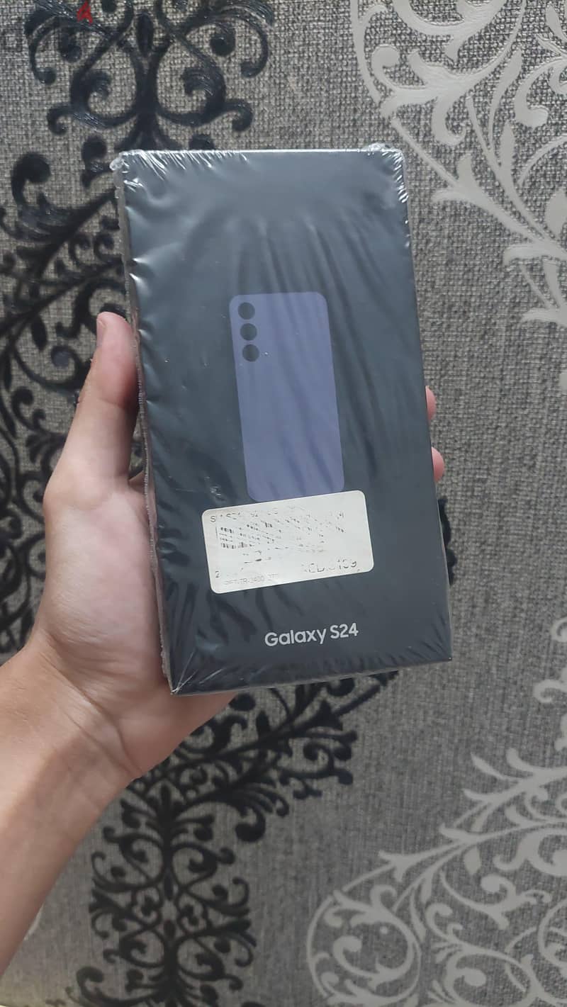 Samsung S24 1