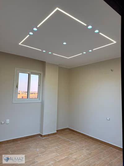 Apartment empty 200 meters for rent in the northern lotus in the fifth settlement located directly on the northern 90th street