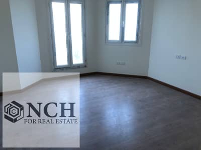 Apartment with Private Garden for Rent in Mountain View Hyde Park  Discover refined living in Mountain View Hyde Park, a distinguished residential