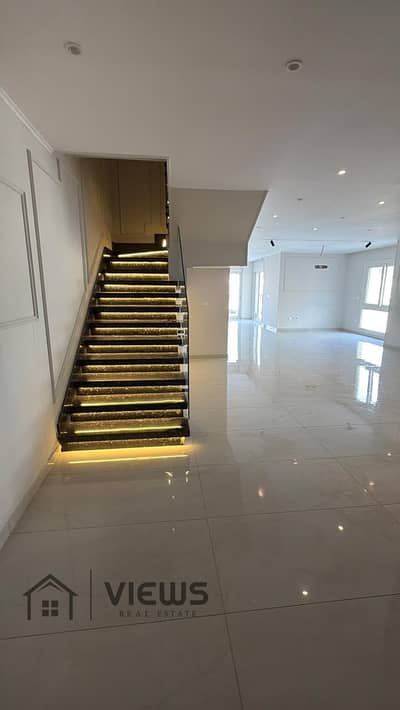 Park villa for rent 245M + 60M garden fully finished with kitchen Mountain view i city