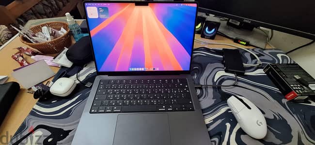 macbook pro m5 16 ram 512 14 inch كسر زيرو بطارية ١٠٠ %