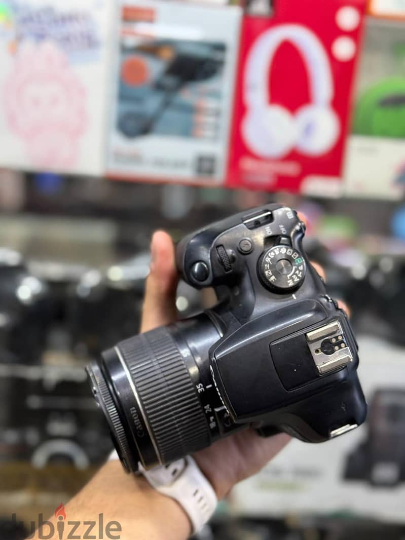 canon 2000d full bakge 3