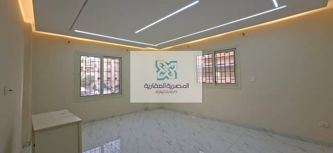 لقطه  #شقه_للايجار المعراج السفلى  اول سكن  دور ارضي مرتفع  بالقرب من المدارس والخدمات