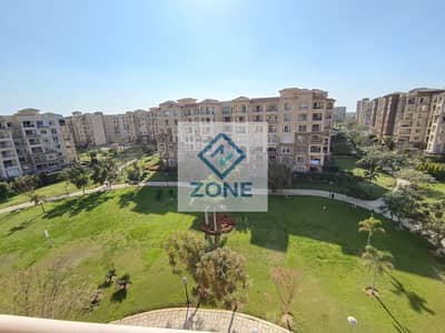 شقة للايجار 245متر فى مدينتى فىb3فيو ويد جاردن تشطيب مميز