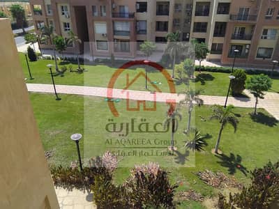 شقة 102 متر للبيع في B8 (دور ثالث) بموقع مميز وبقسط مريح! شقة 102 متر للبيع في B8 (دور ثالث) بموقع مميز وبقسط مريح!