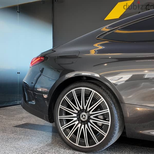 Mercedes-Benz CLE 300السعر بالمقدم -  كامله بمحاور- استلام فوري --