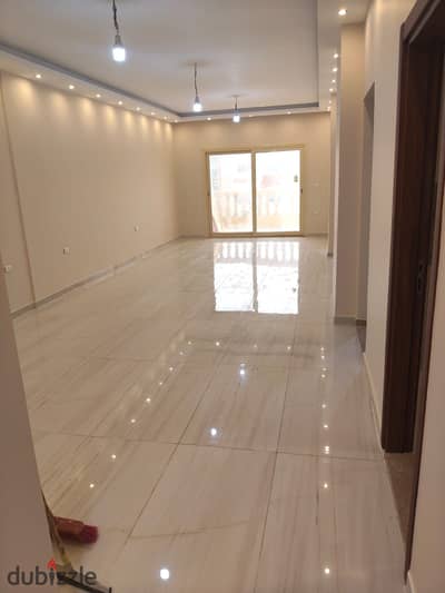 **Apartment for Sale in the First District – El Shorouk City**  A well-appointed apartment in a prime location in El Shorouk City’s First District.