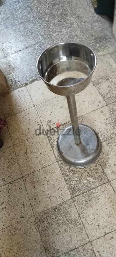 حامل دلو الثلج العمودي المصنوع من الستانلس ستيل