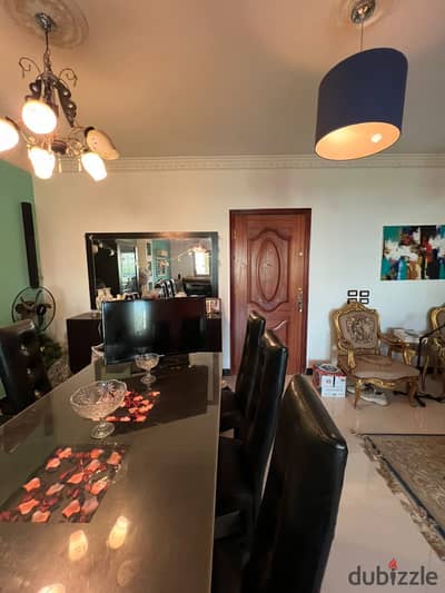 Excellent apartment for rent in Sheikh Zayed next to Beverly Hills, wide and open garden view, 3 bedrooms and 2 bathrooms, reception 4 pieces, second floor with elevator and large balcony