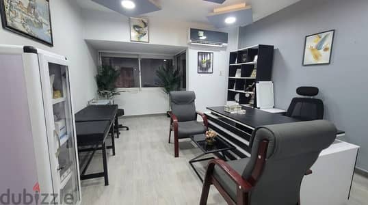 عيادة للمشاركة جاهزة ومفروشة ومكيفة