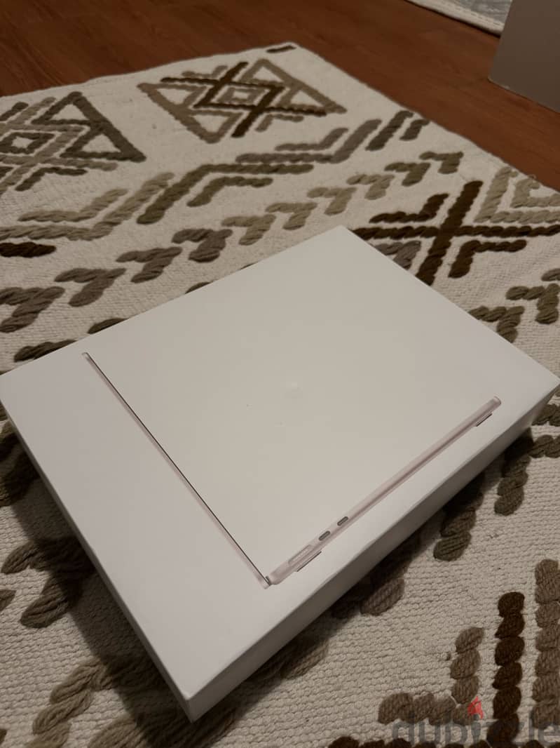 MacBook Air M2 13” 1
