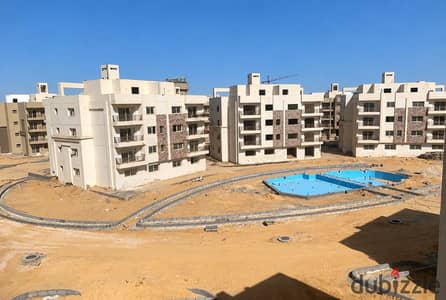 شقة للبيع في كمبوند فلاورز بارك بموقع مميز بالتجمع – فيو على اللاندسكيب