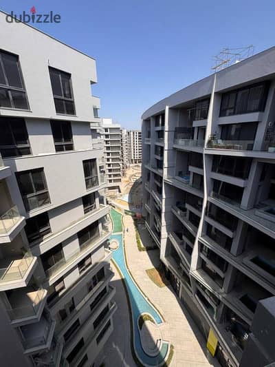 شقة عصرية 139 متر بثلاث غرف نوم وتقسيمة مرنة في Orouba Skyline