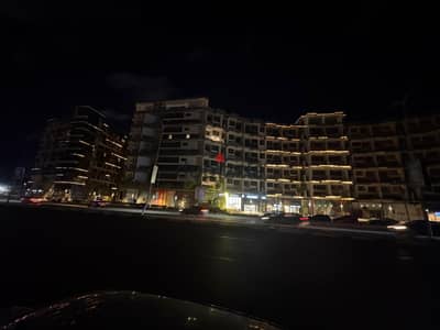 شقة مريحة 149 متر بثلاث غرف نوم وتقسيمة مرنة في Orouba Skyline