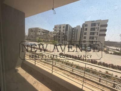 Apartment for Sale in a Prime Location Palm Hills New Cairo PHNC Ready to move with Down payment and Installments