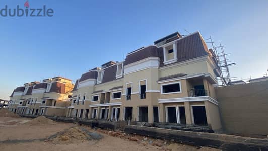 S villa in Sarai