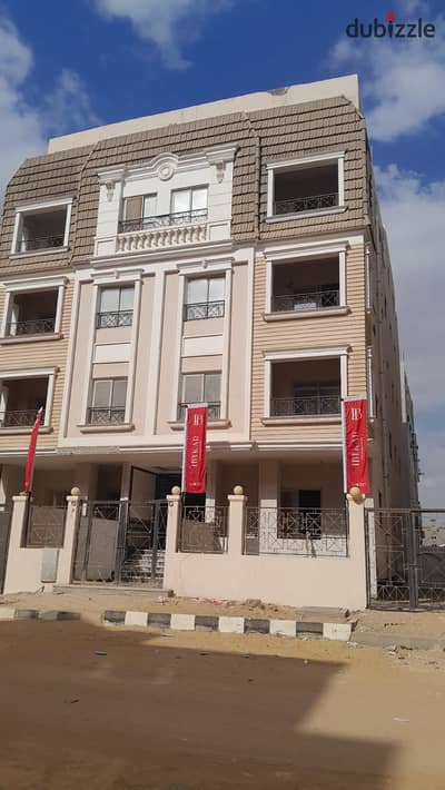 Direct from the owner: 184 sqm apartment on the fourth floor, available for immediate handover in the Fifth Settlement.