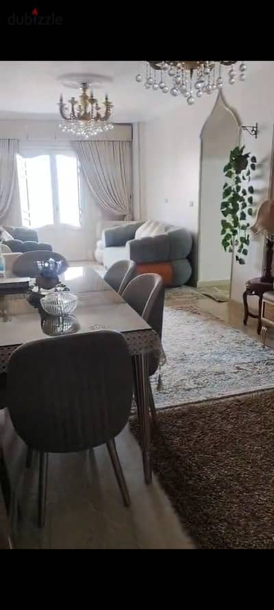 شقه تشطيب وموقع الترا الترا لوكس للبيع