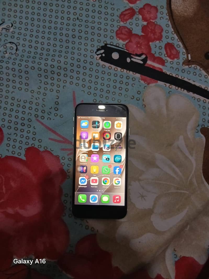 Apple - iPhone SE 5
