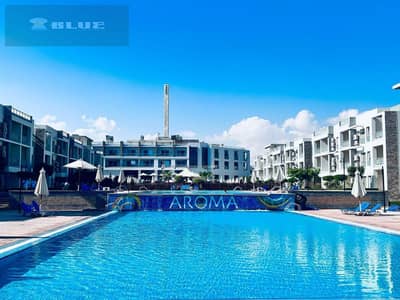 Chalet for sale at Aroma Sokhna, 100 sqm, furnished – with sea and pool views