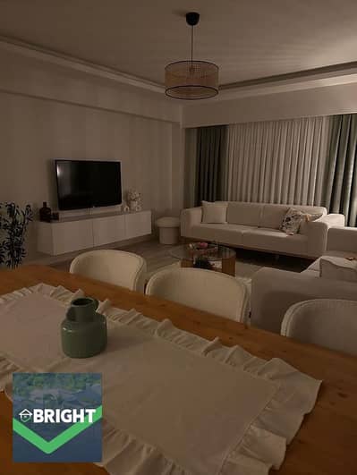 Apartment for Rent Ready for Immediate Move In Fully Equipped with Kitchen and Air Conditioners in the Club Park Phase at Mountain View iCity October