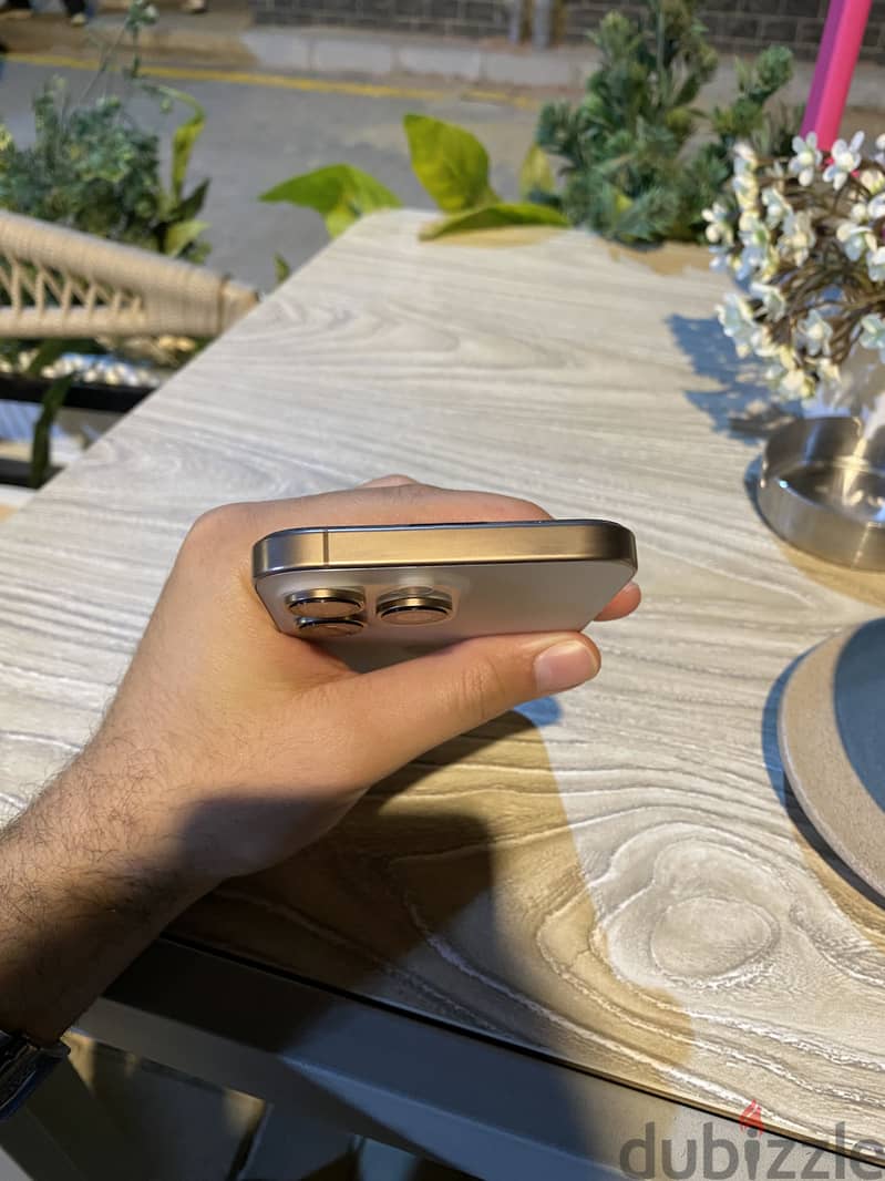 Apple - iPhone 16 Pro Max 2