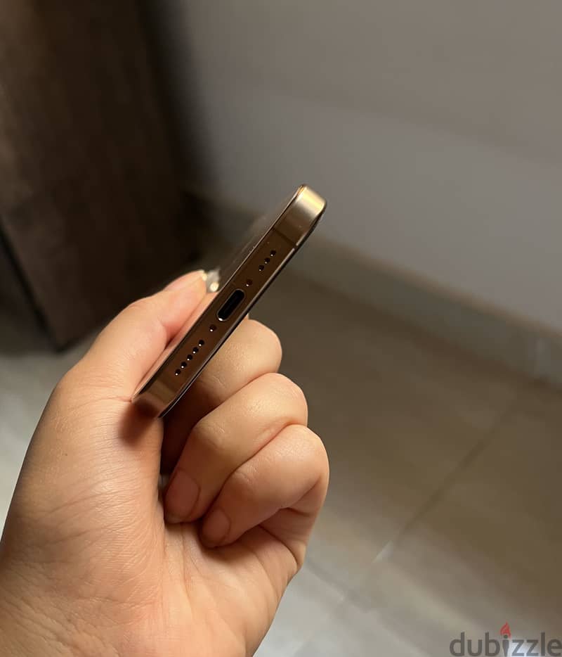 Apple - iPhone 16 Pro 2