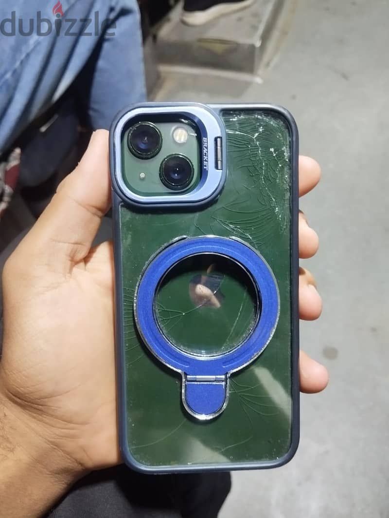 Apple - iPhone 13 8