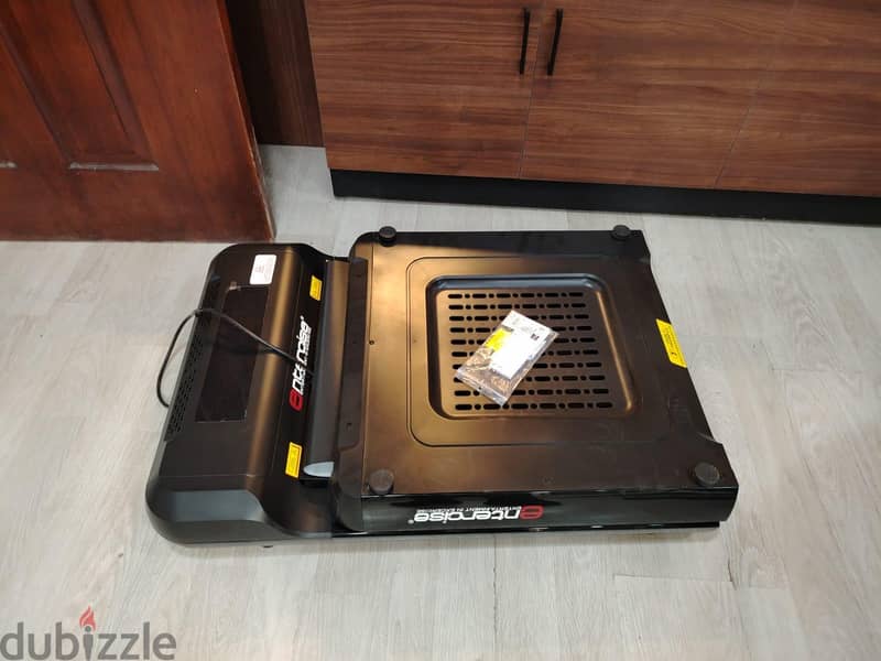 Entercise Electric Treadmill . 3