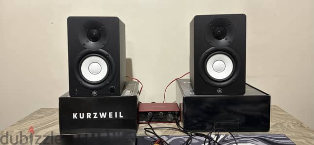 YAMAHA HS4 MONITORS