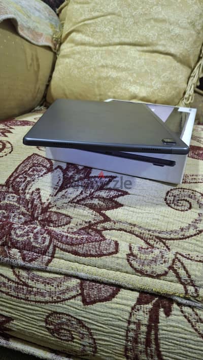 تابلت a7 جديد معاه كل حاجته استعمال بسيط اوووي احدث موديل