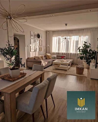 For a down payment of only 670,000 EGP, purchase a "super-lux" finished apartment in the Hyde Park compound, New Cairo. The unit features a bedroom wi