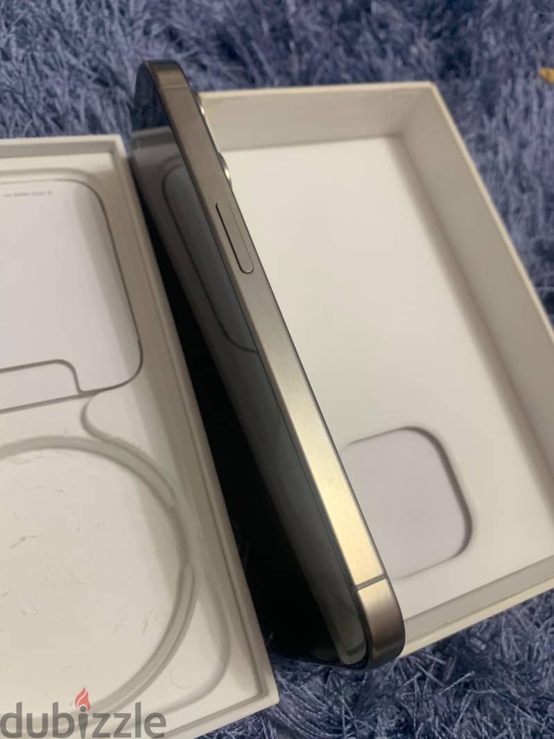 Apple - iPhone 15 Pro 4