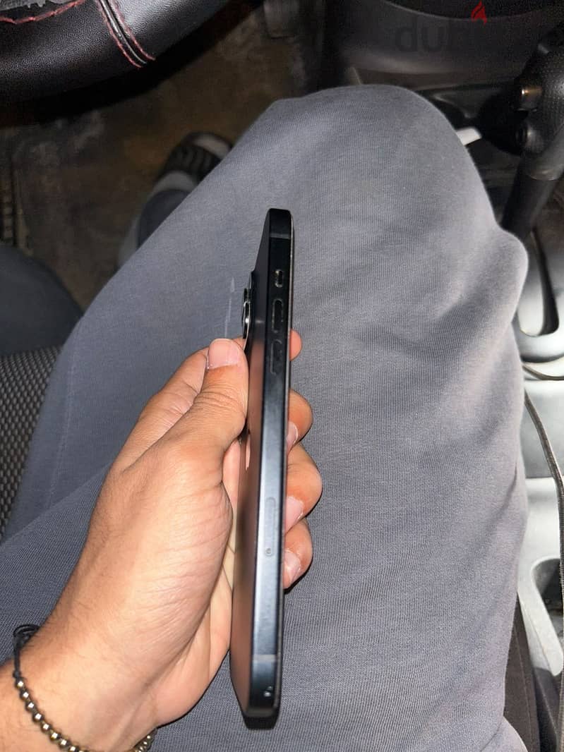 Apple - iPhone 15 plus 3