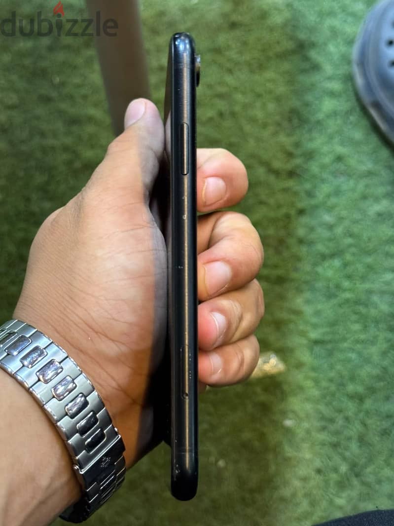 Apple - iPhone XR 2