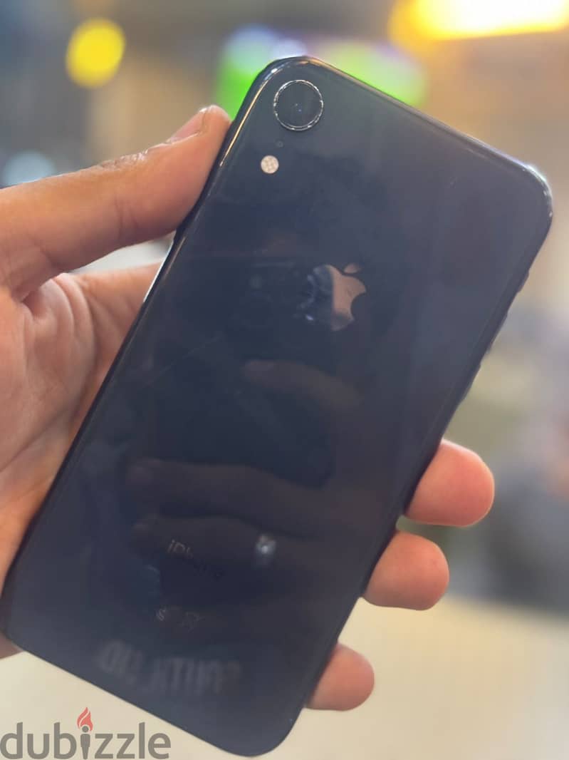 Apple - iPhone XR 5