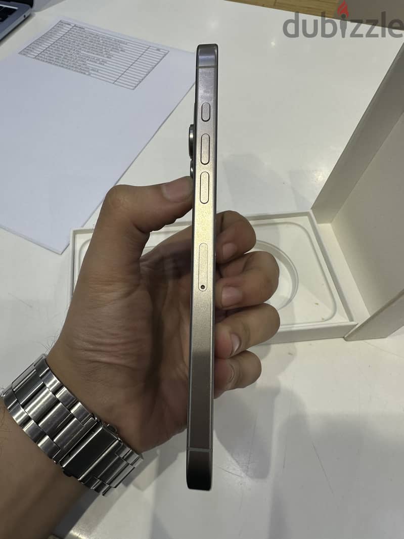 Apple - iPhone 16 Pro Max 1