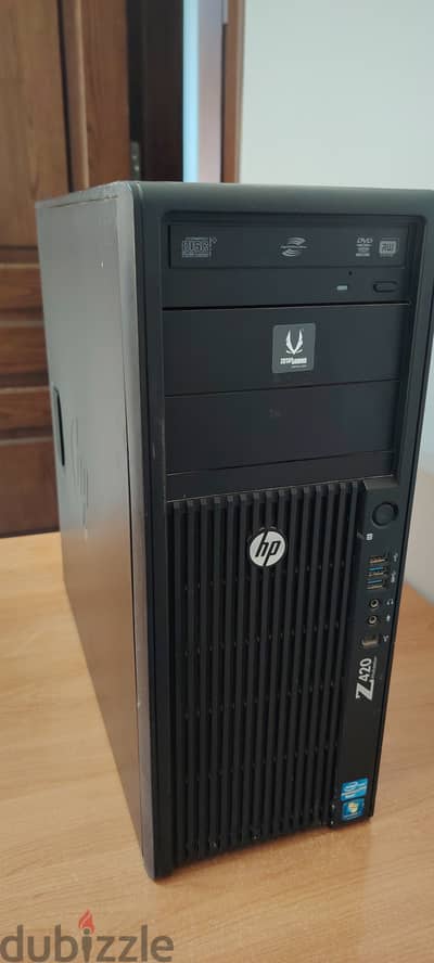 HP Z420 + RX 580 8GB + 32GB RAM + 250 SSD +1TB HDD +Monitor